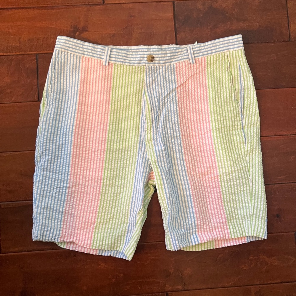 Vineyard Vines men’s shorts size 38